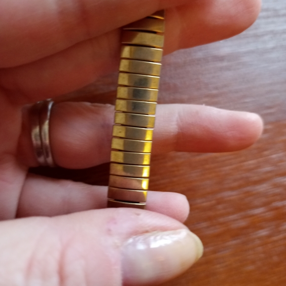 Cardinal gold watch - Picture 2 of 3